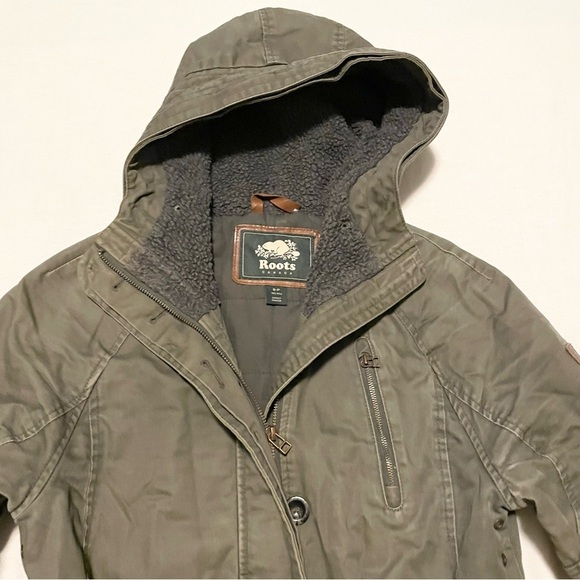 Roots Women's Hooded Green Parka Size Small Jacket - Picture 2 of 16